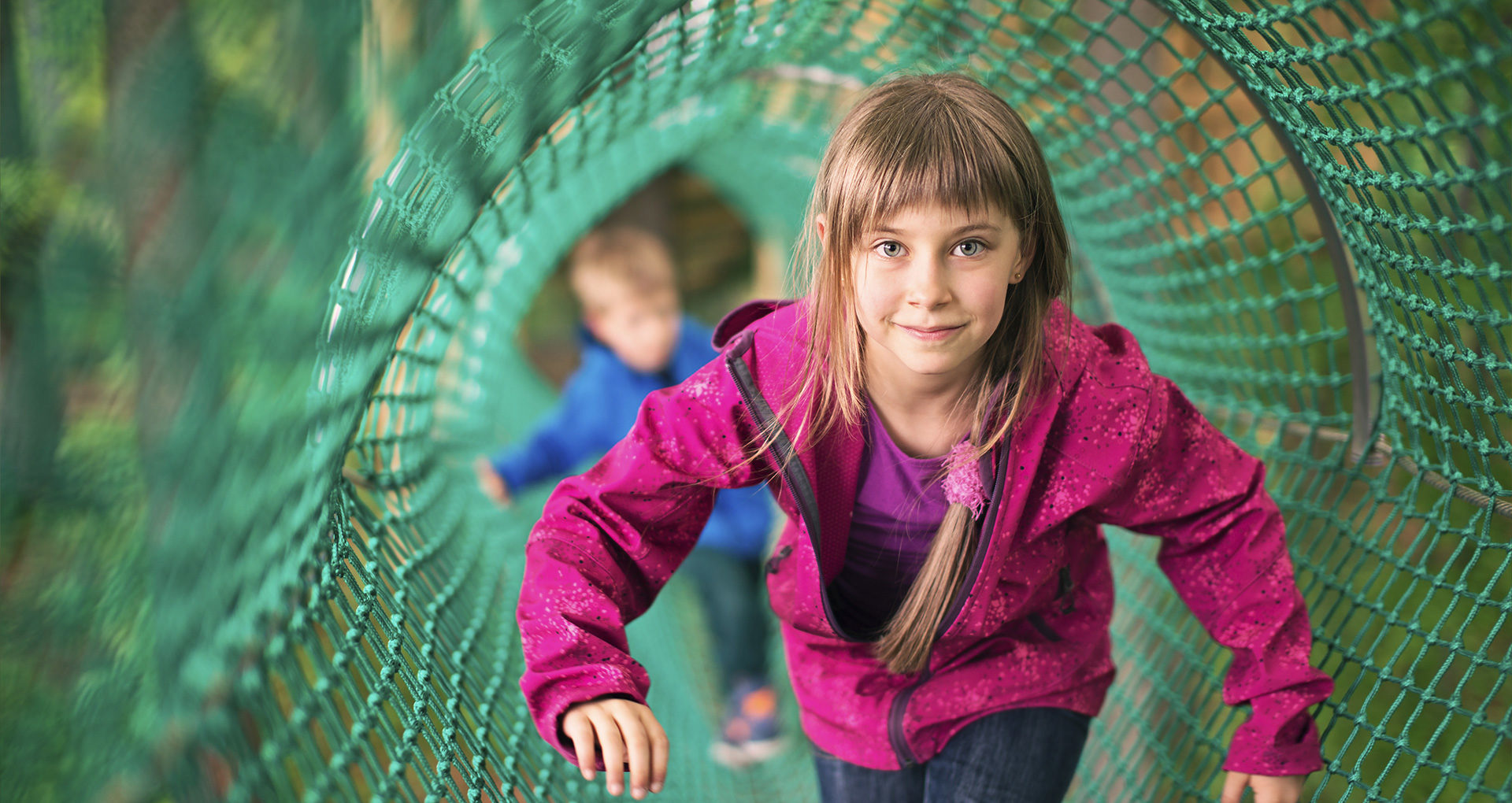 enfant accrobranche parc de loisirs